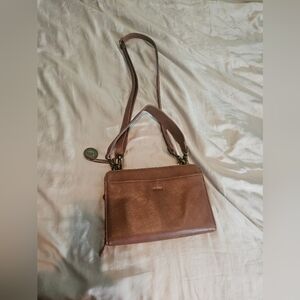Chic Tan Leather Crossbody Bag